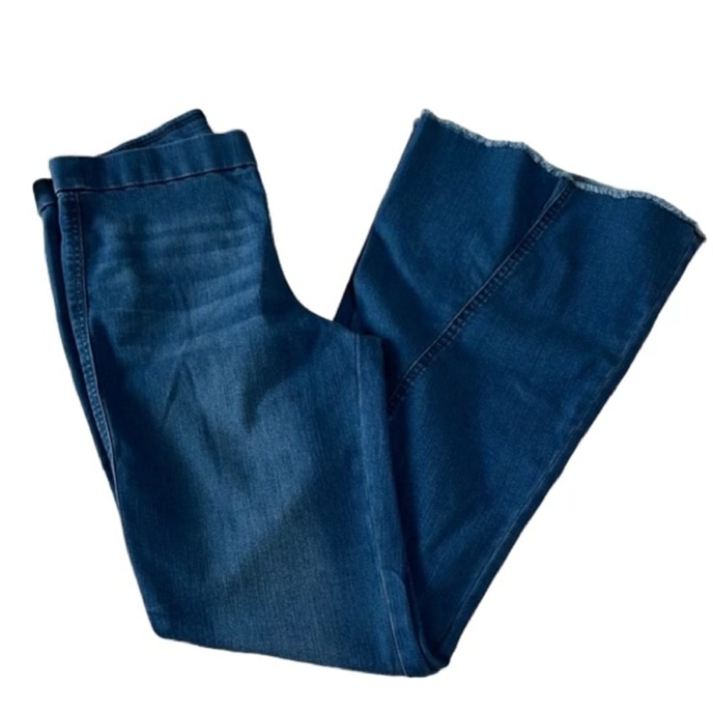 Sofia Vergara Elastic Waist Super Flare Jeans Size 10